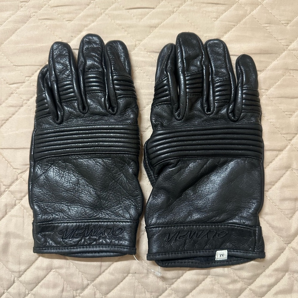 Preowned Large Men's Easy Rider Black Leather Gloves padded palm STYLE #103